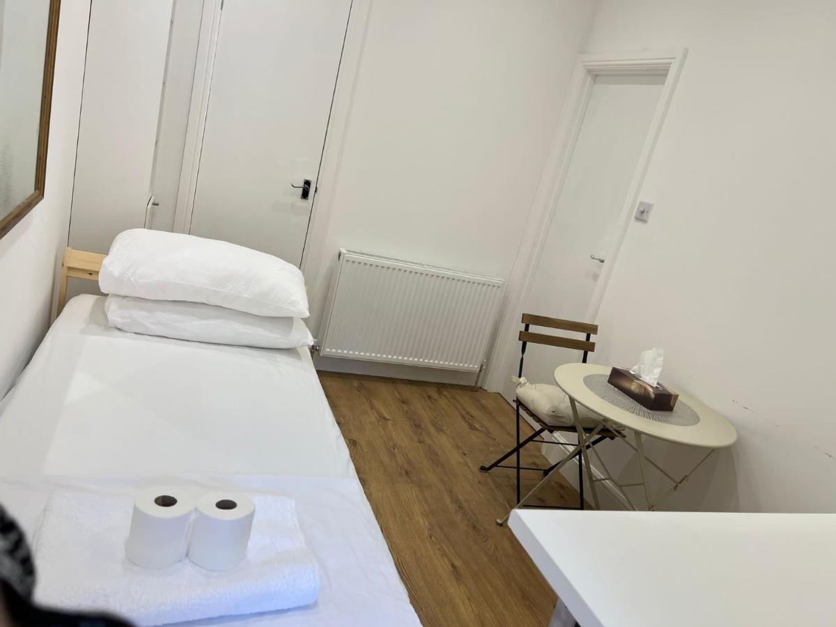 Lovely Rooms Londres Extérieur photo